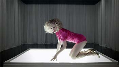 http://www.thespacelab.tv/spaceLAB/Images/theSHOW/Goldfrapp-01-wide.jpg