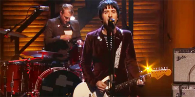 Johnny Marr on Conan O'Brien - Video